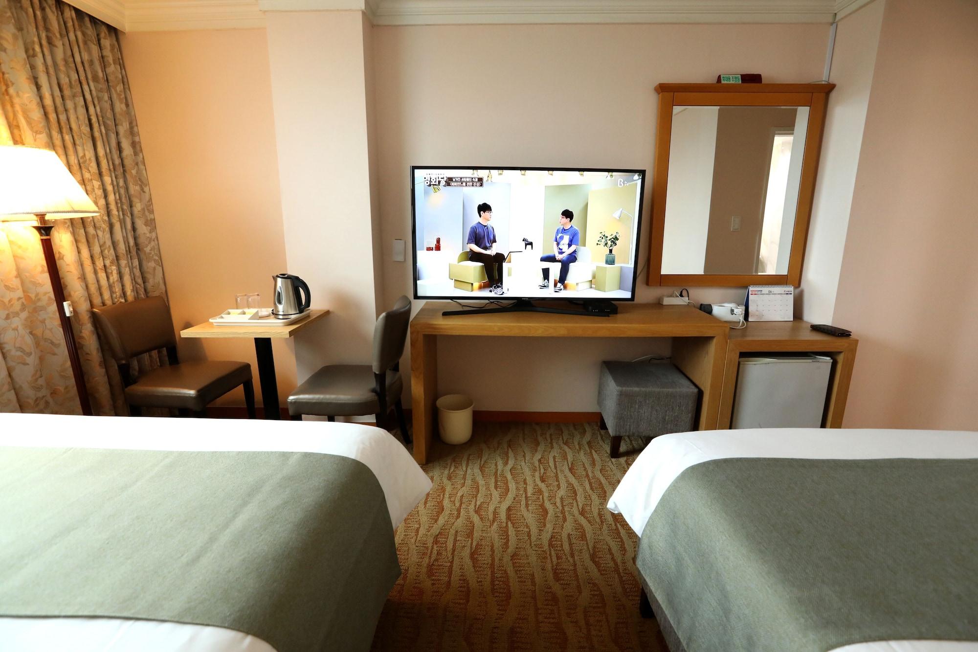 Prime Tourist Hotel Busan Exteriör bild