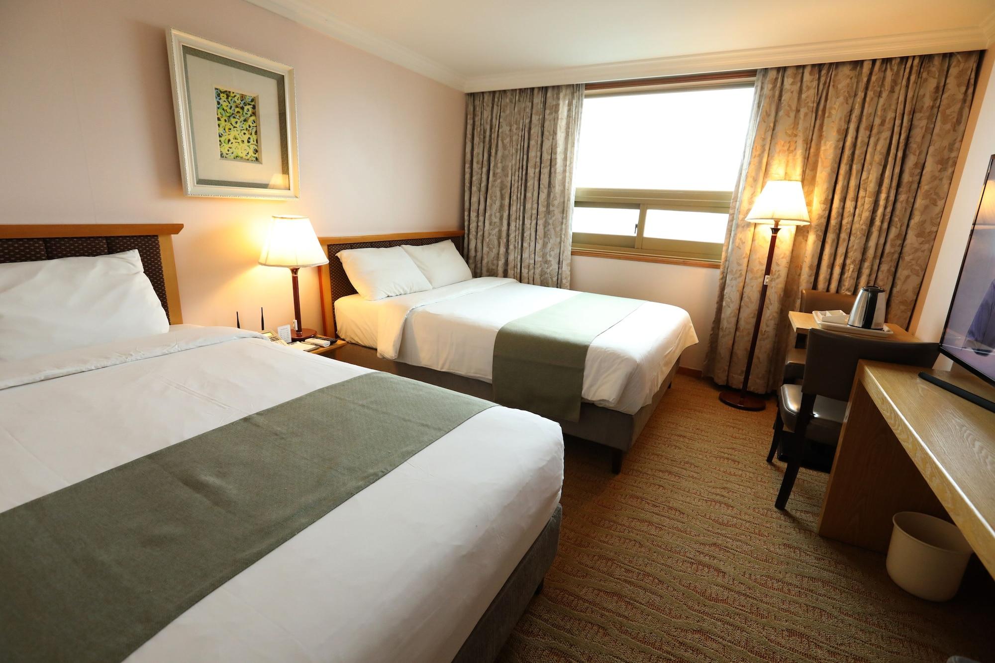 Prime Tourist Hotel Busan Exteriör bild