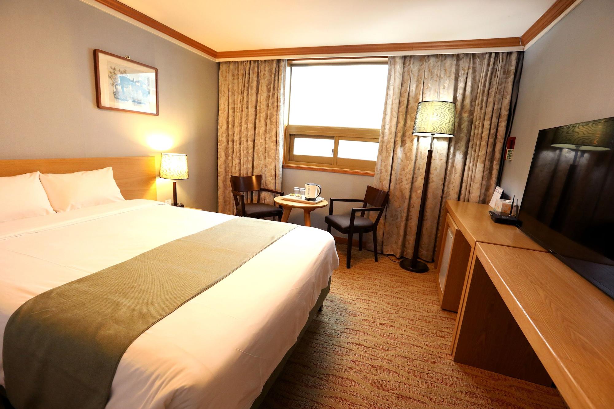 Prime Tourist Hotel Busan Exteriör bild